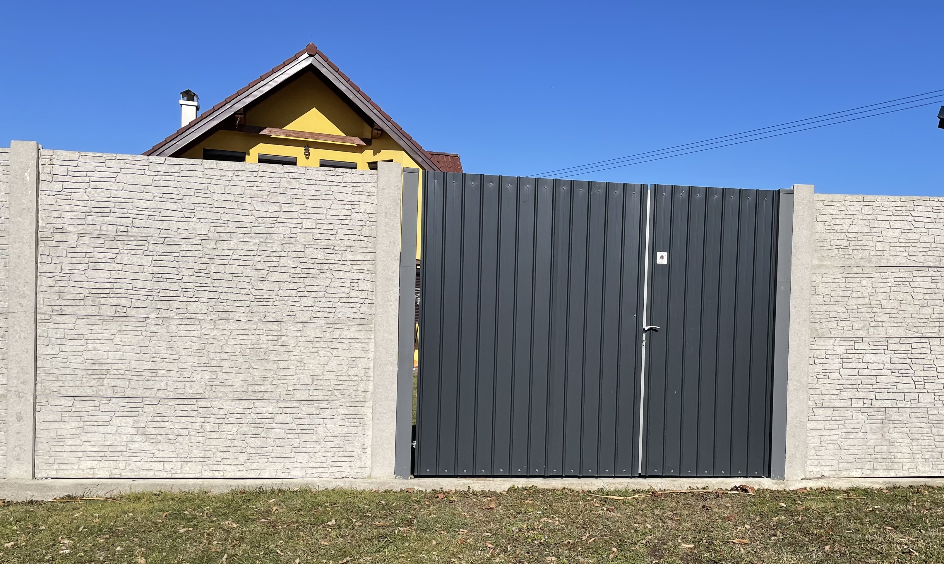 Plotové desky + sloupky STARÝ typ (50 cm výška desky)