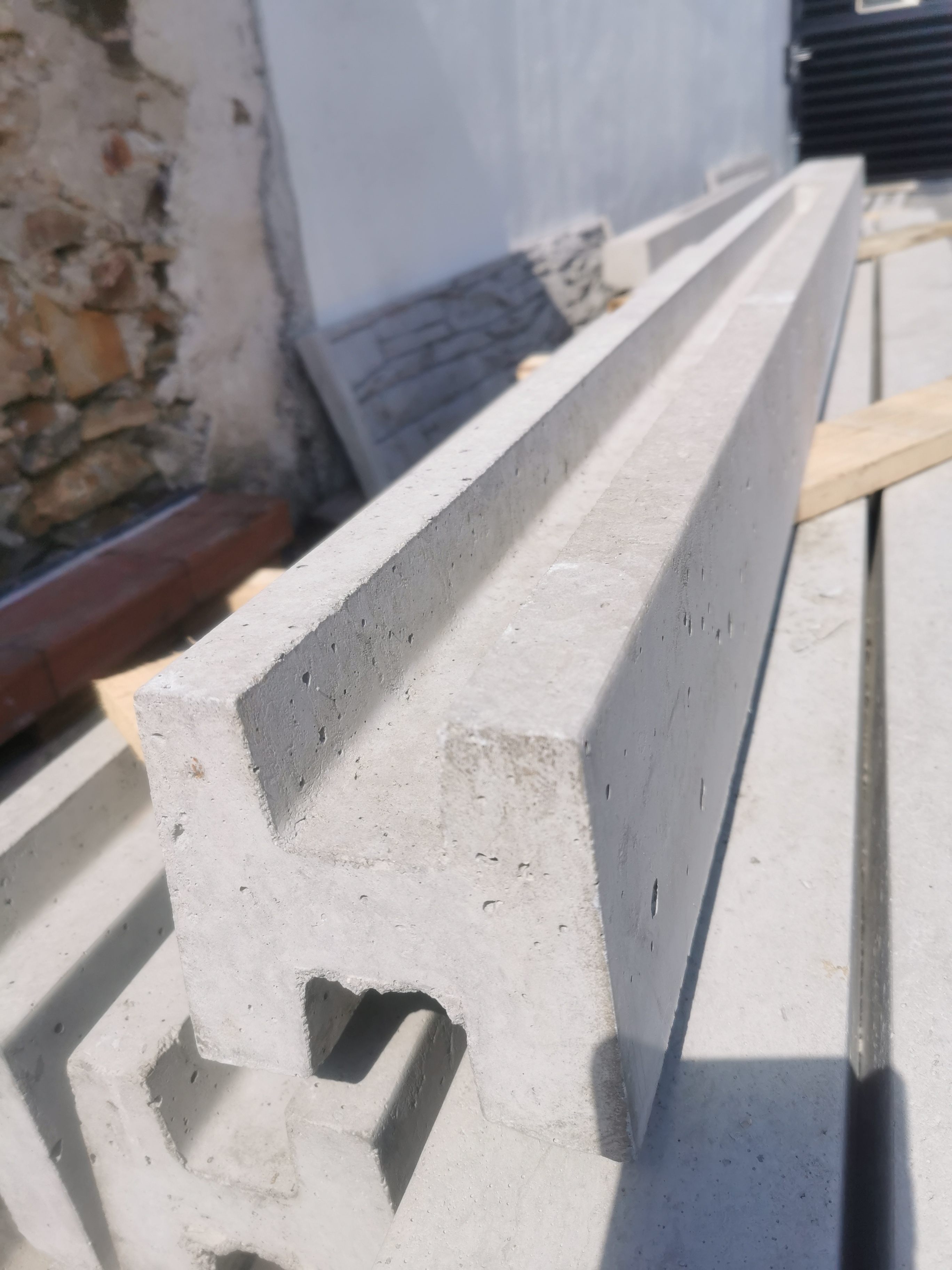 Plotový sloupek průběžný nový typ detail